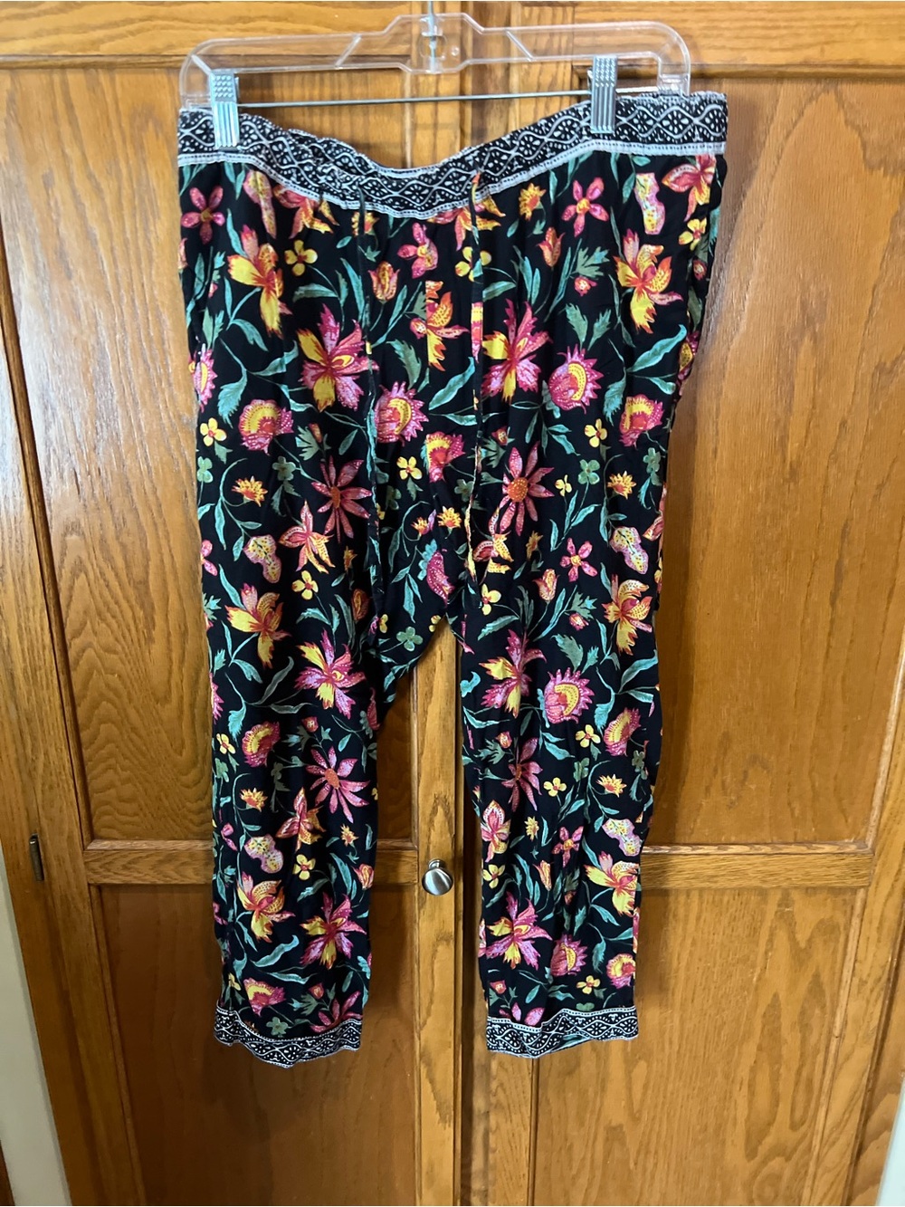 Sundance Floral Boho Cropped Lounge Pants